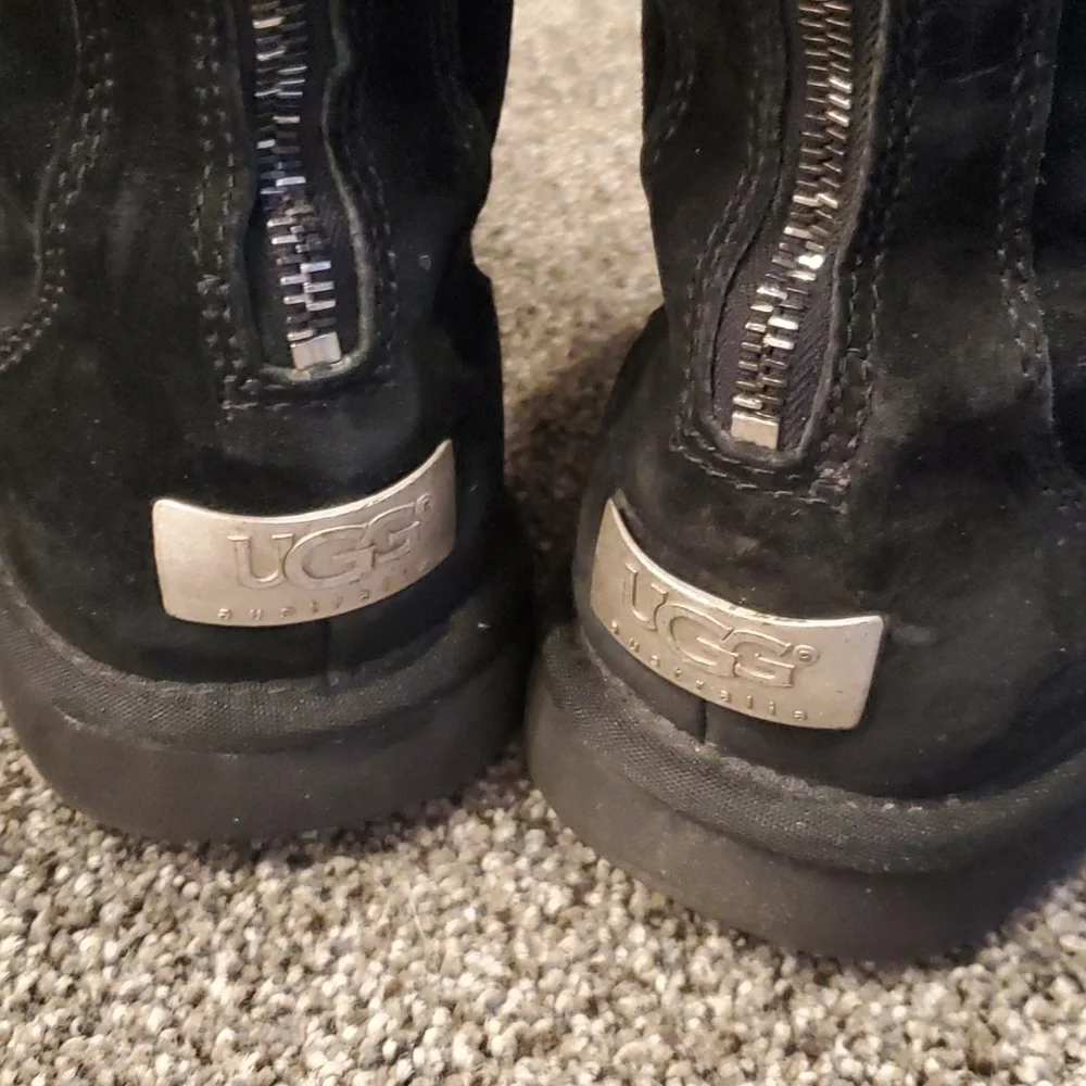 Ugg Boots F3009H size 7 women tall side zipper genuine sheepskin  leather